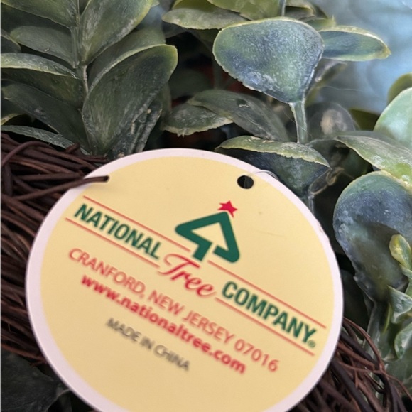 National Tree Company Elegant Green Faux Eucalyptus Wreath For Home Decor - Picture 5 of 5